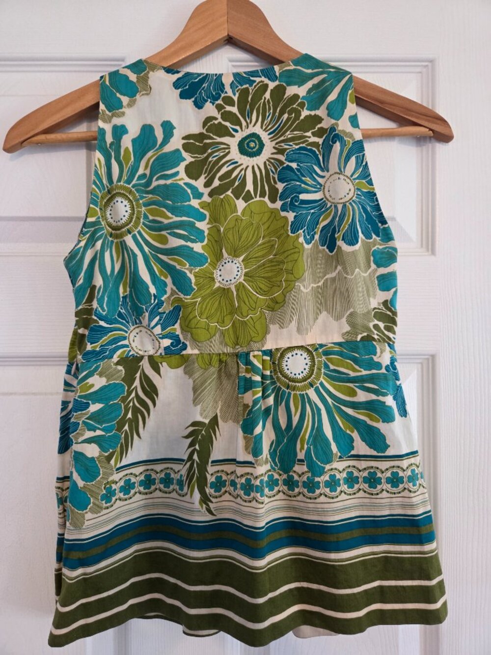 Ann Taylor Sleeveless Floral Top - Picture 3 of 6